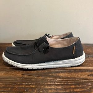 Hey Dude Women’s Wendy Odyssey Slip-Ons size 11